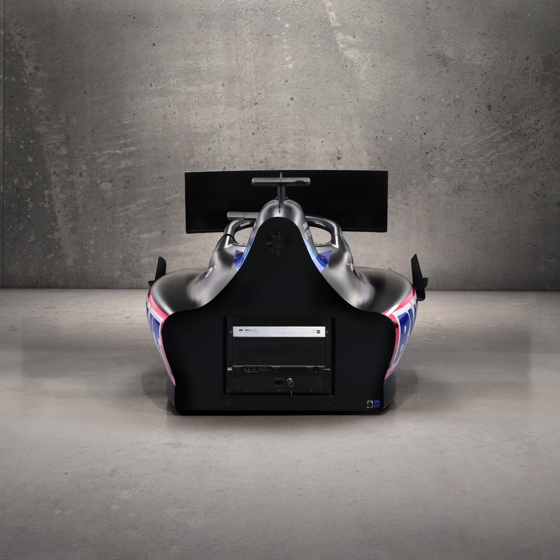 Authentics BWT Alpine A524 F1 Team Simulator