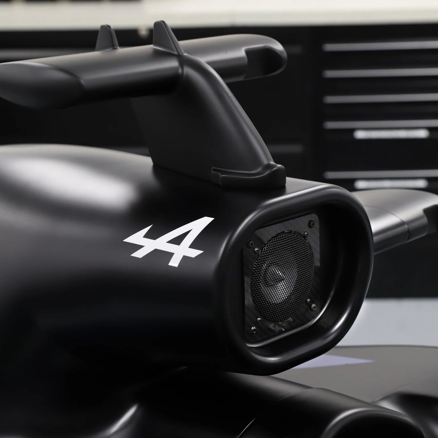 Authentics BWT Alpine A524 F1 Team Simulator