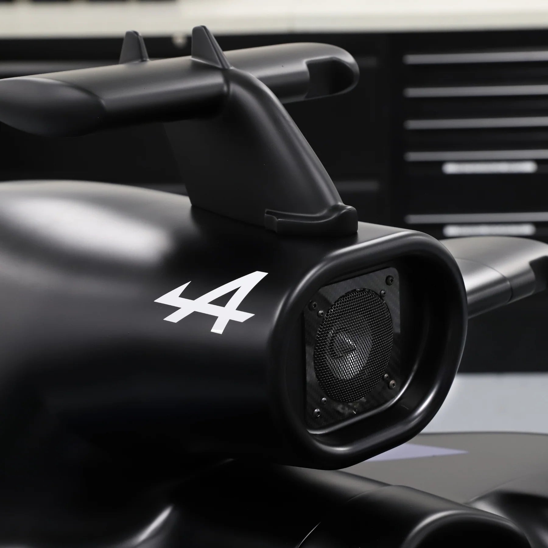 Authentics BWT Alpine A524 F1 Team Simulator