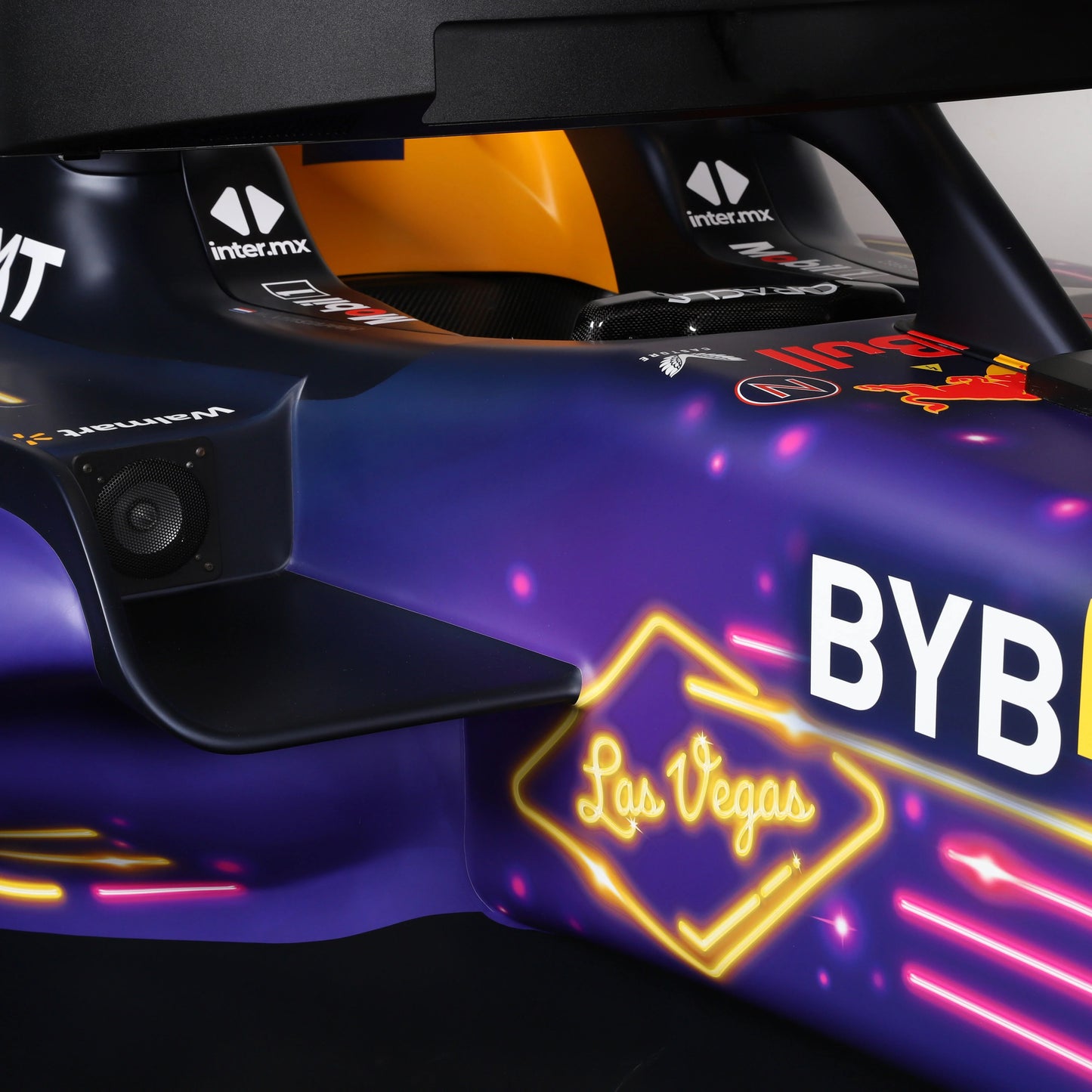 Las Vegas Edition Oracle Red Bull Racing RB19 F1 Simulator